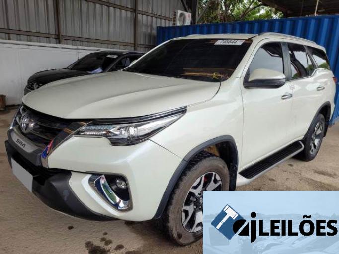 TOYOTA HILUX SW4 20/21