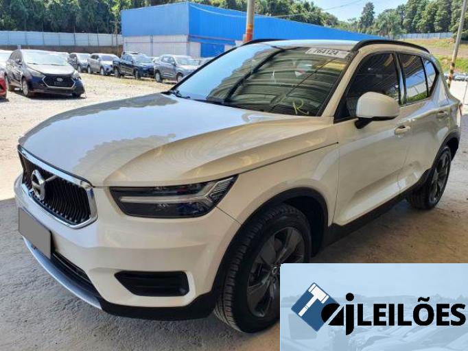 VOLVO XC40 18/18