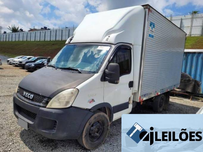 IVECO DAILY CHASSI 13/13