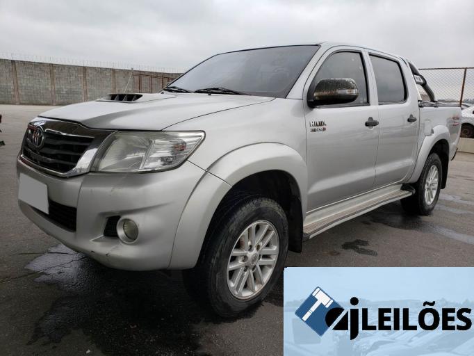 TOYOTA HILUX 12/12