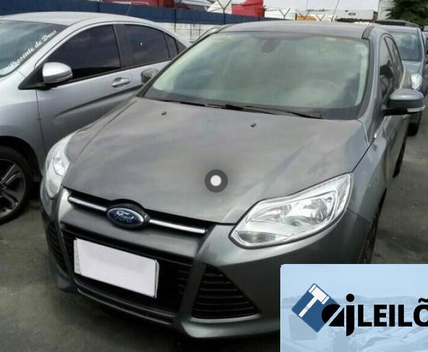 FORD FOCUS SEDAN 13/14